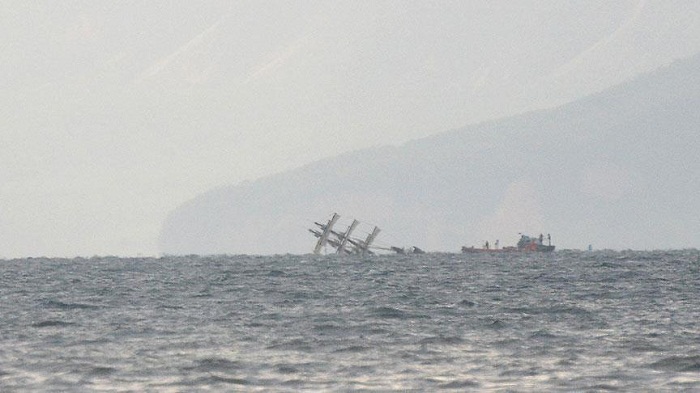73 people rescued from capsized boat in Mediterranean 